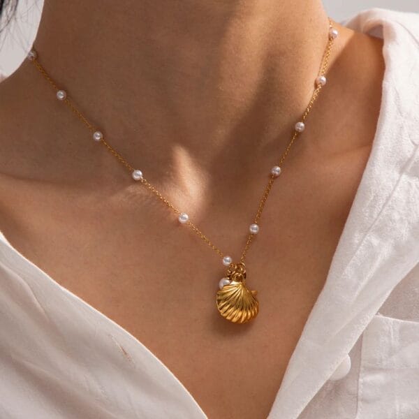 Pearl Shell Necklace - Image 2
