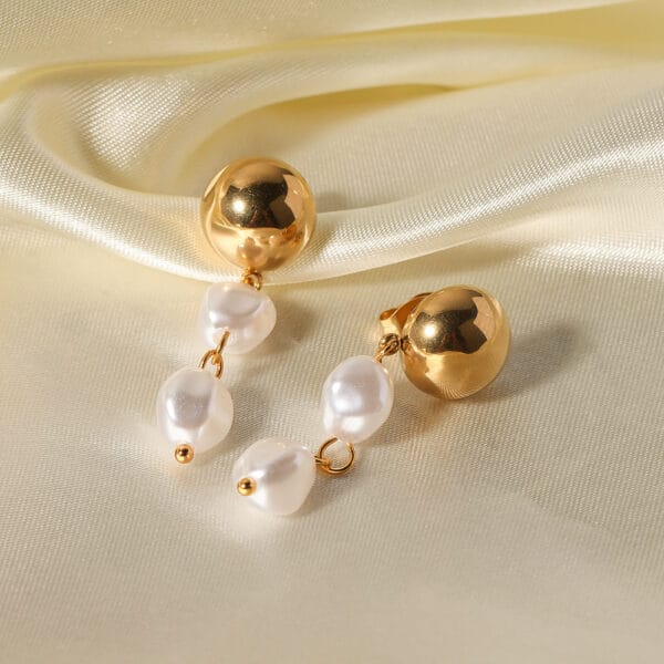 Nora Pearl Drop Earrings - Image 3