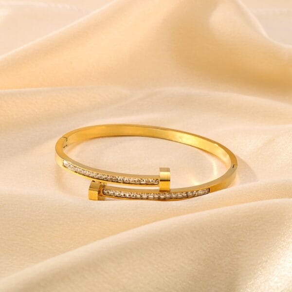 Sera Double Nail Bracelet