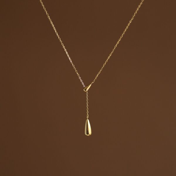 Pia teardrop necklace - Image 2