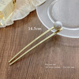 Noor pearl hair pin