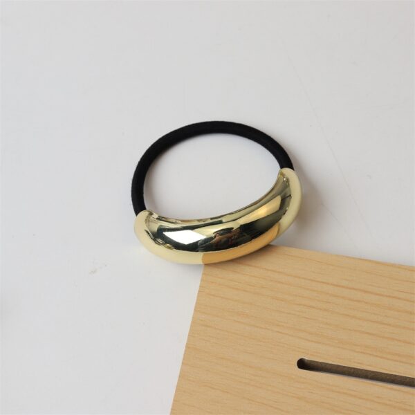 Cassie hair cuff