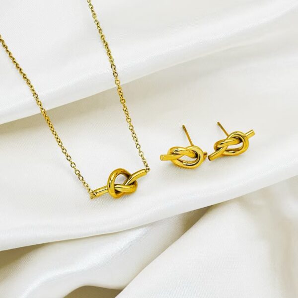 Knot set